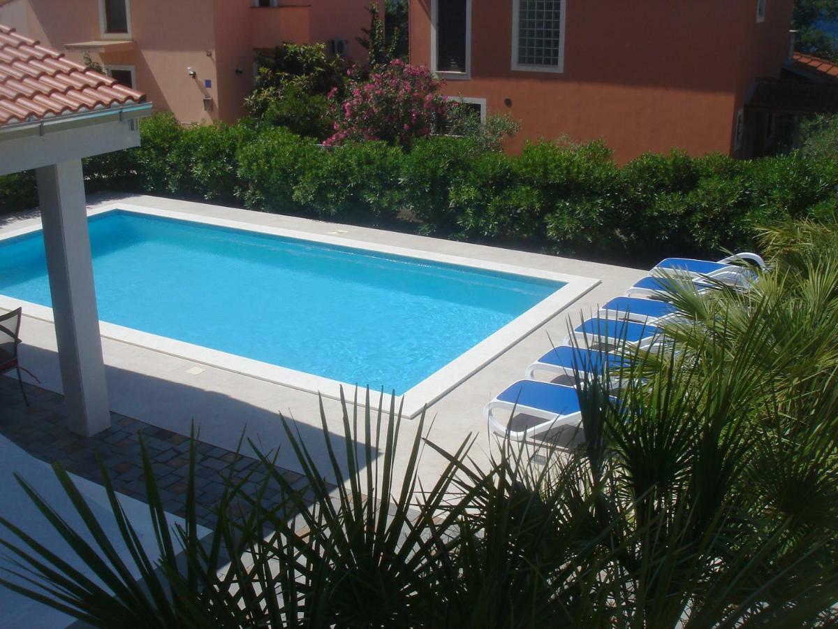 Villa Laurus Kozino Luaran gambar